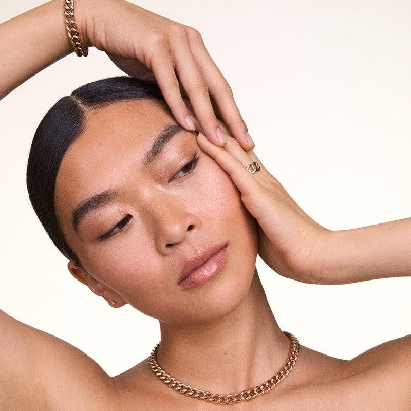 Elegant Daniel Wellington rose gold chunky chain necklace in stainless steel, featuring a polished 410mm link design.