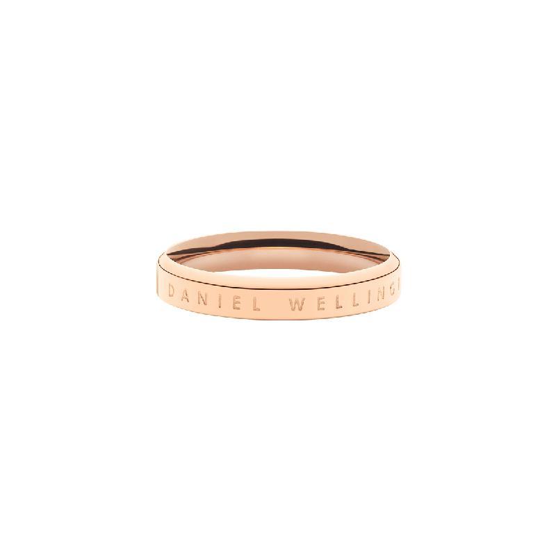 Elegant Daniel Wellington Classic Ring in rose gold, crafted from durable stainless steel with a sleek, minimalist design.