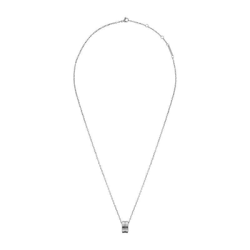Daniel Wellington Elan silver necklace in stainless steel with a minimalist ring pendant on a delicate chain.