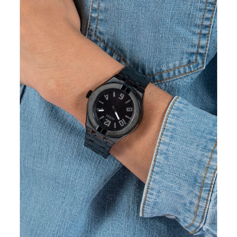 Guess Escape Black Dial Analog Watch