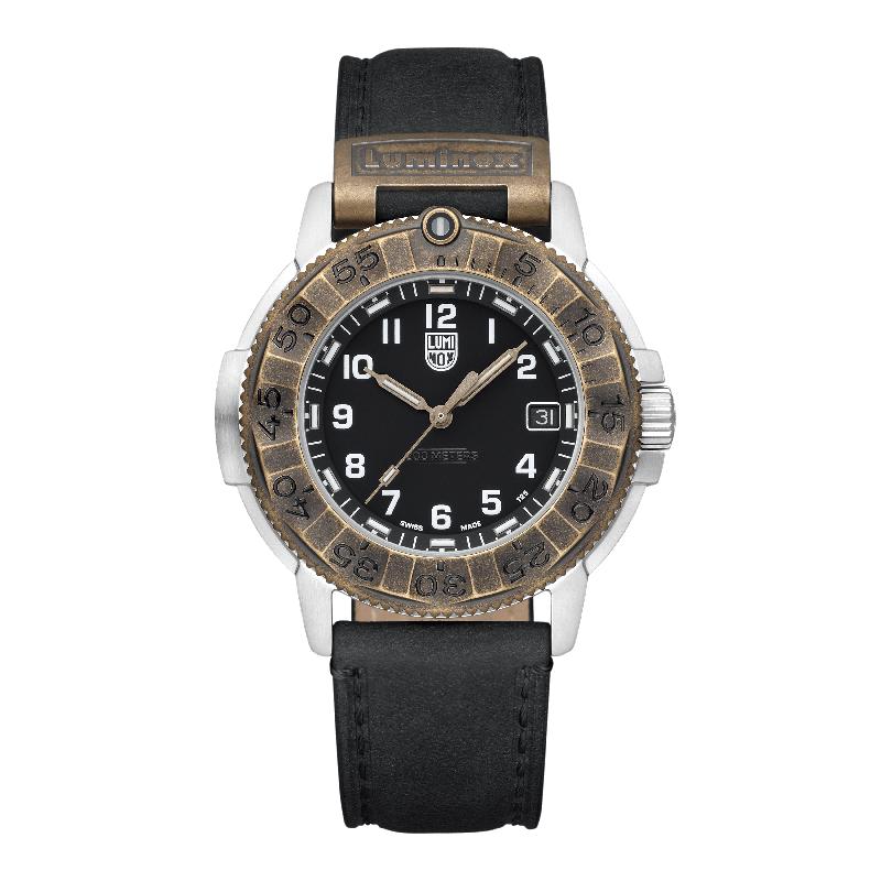Luminox Men's Adventure Watch Black Leather - XL.1301