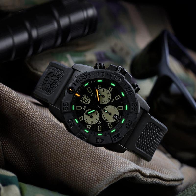 Luminox Navy SEAL Chronograph 3587 Dive Carbonox Watch
