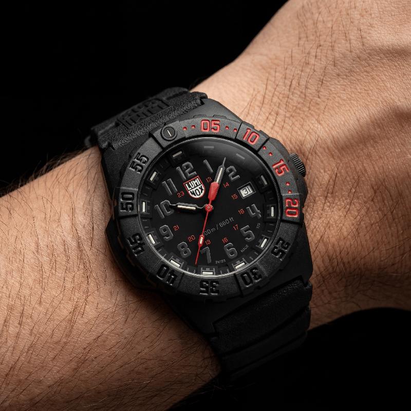 Luminox Navy SEAL 3565 Quartz Watch