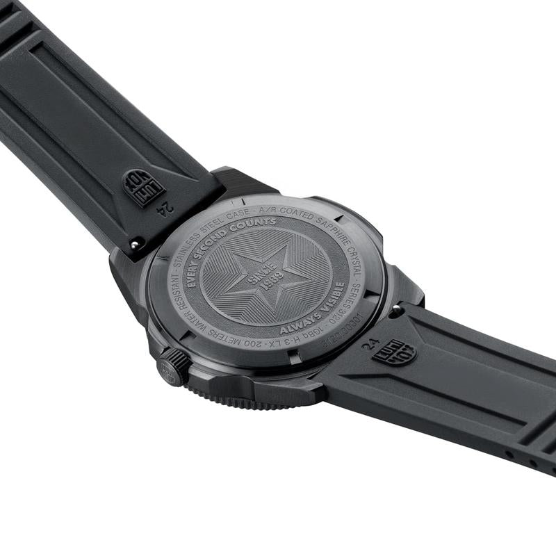 Luminox Pacific Diver Swiss Quartz Dive Watch