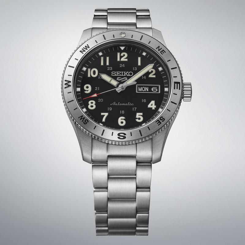 Seiko 5 Sports Field Black Dial HDB006K1 - case detail