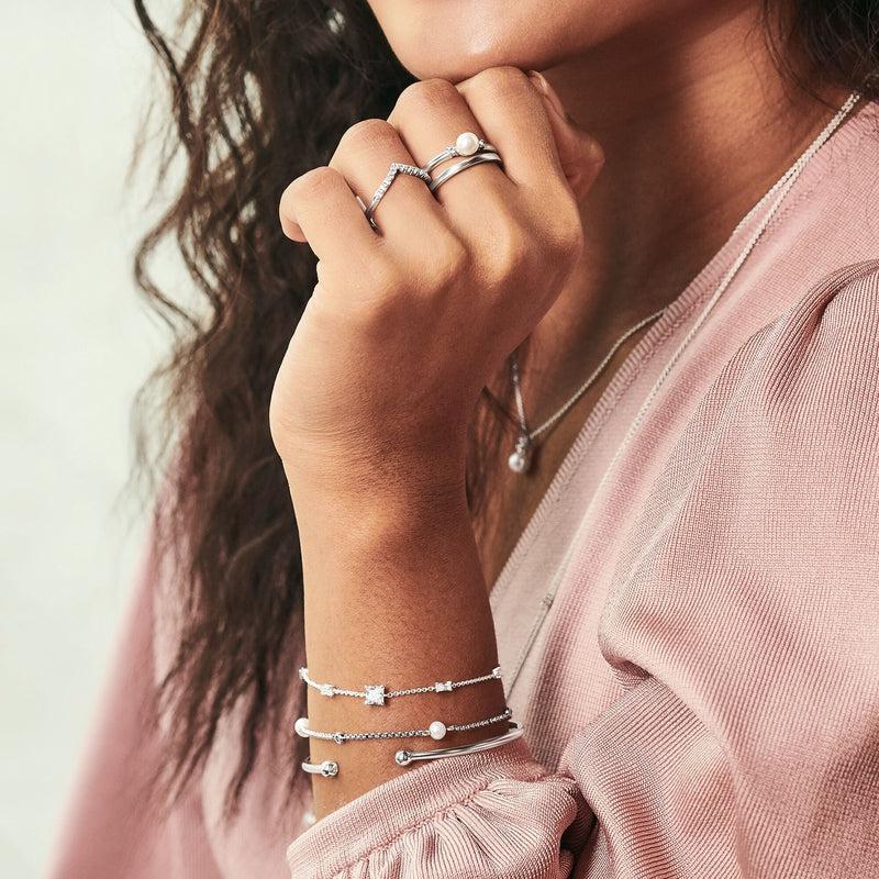 Thomas Sabo Ring V-shape with white stones silver