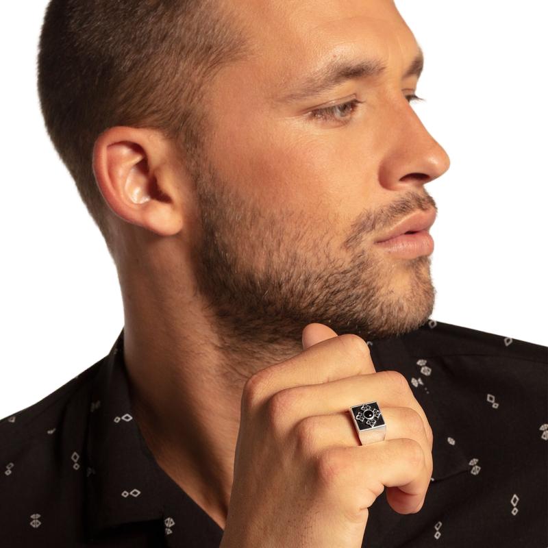 Thomas Sabo ring cross royalty