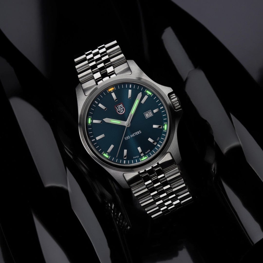 Luminox Dress Field 2523 Quartz Watch