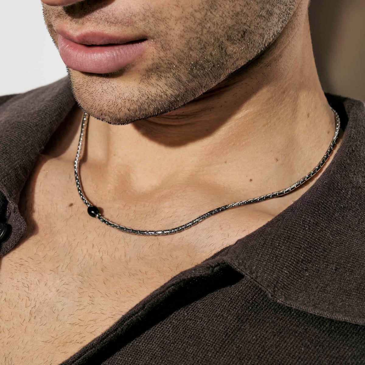 Nomination Bold Steel black agate necklace, side view