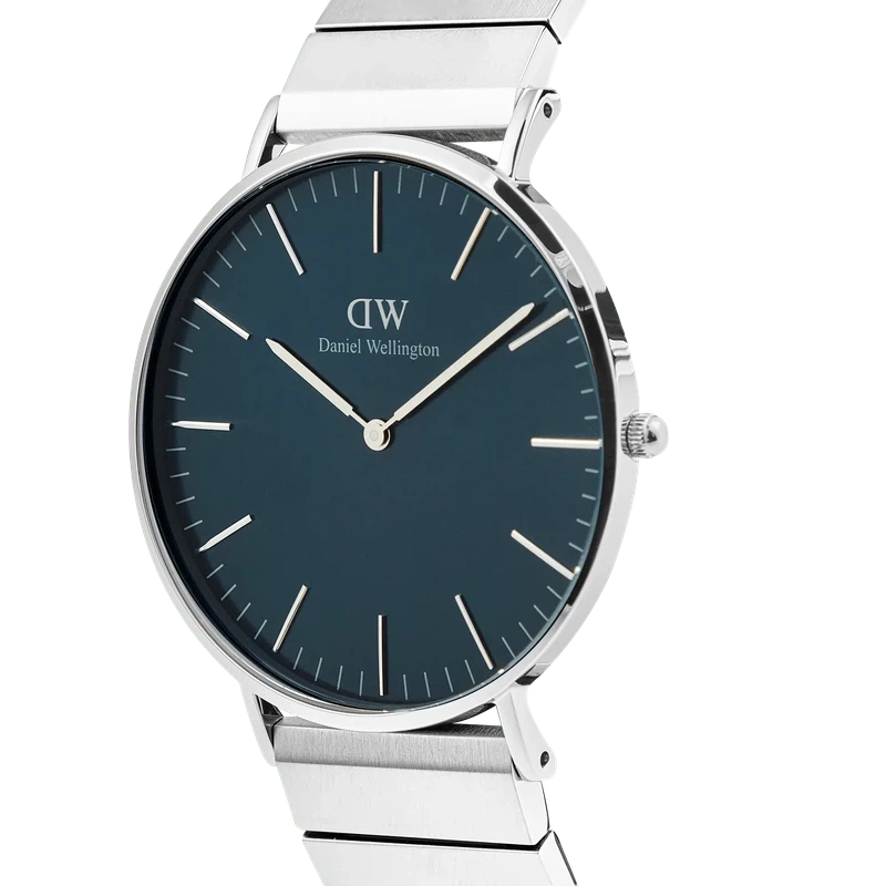 Daniel Wellington 40mm Classic Piano Link watch in silver stainless steel with a striking blue dial.