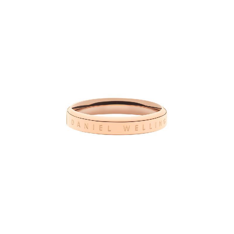 Elegant Daniel Wellington Classic Ring in rose gold, crafted from durable 316L stainless steel with a sleek, minimalist design.