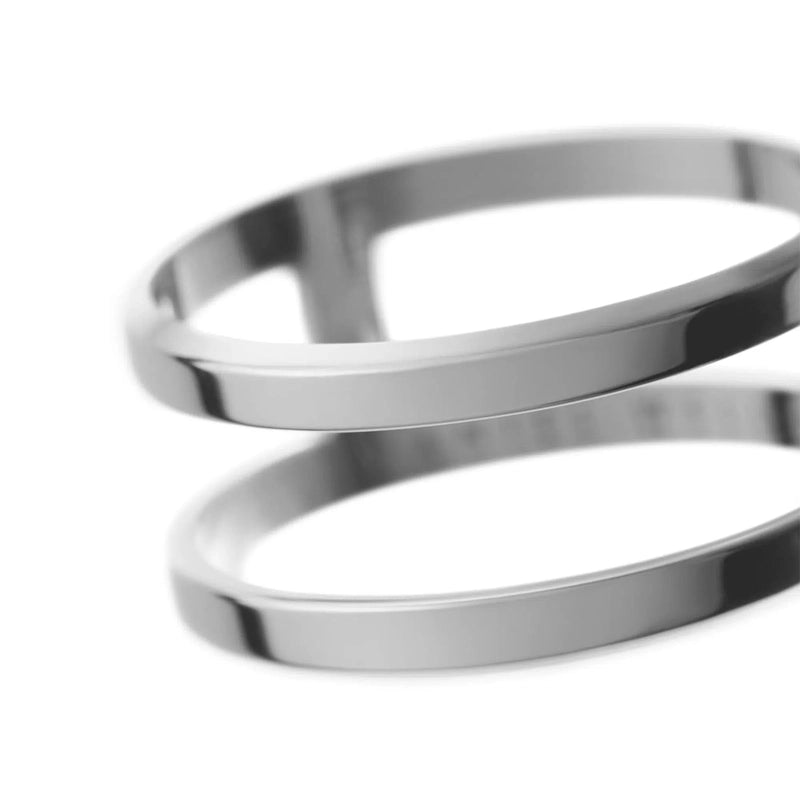 Daniel Wellington Elan Dual Ring in polished silver stainless steel with a minimalist, layered design.