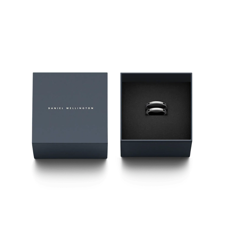 Minimalist Daniel Wellington Elan Dual Ring in silver stainless steel, presented in an elegant branded gift box.