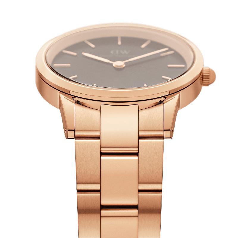 Daniel Wellington Iconic Link 28mm watch in rose gold with a sleek black dial and polished stainless steel link bracelet.