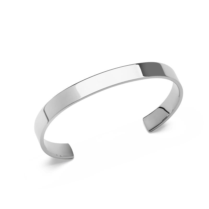 Minimalist Daniel Wellington Line Cuff in polished silver with a sleek, open-ended 7 mm design for a refined look.