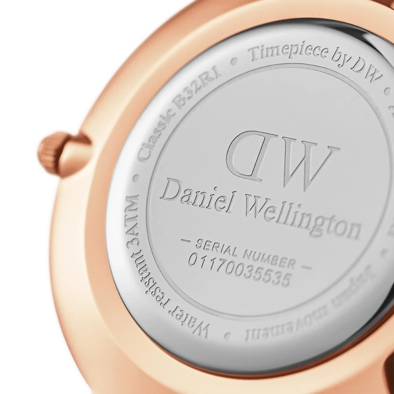 Daniel Wellington Petite Reading Rose Gold Eggshell White 32mm Watch