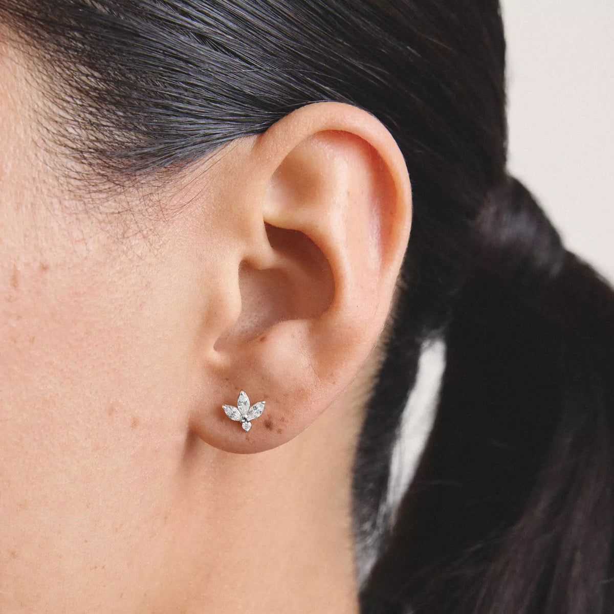 THOMAS SABO Flower Teardrop Zirconia Stud Earrings