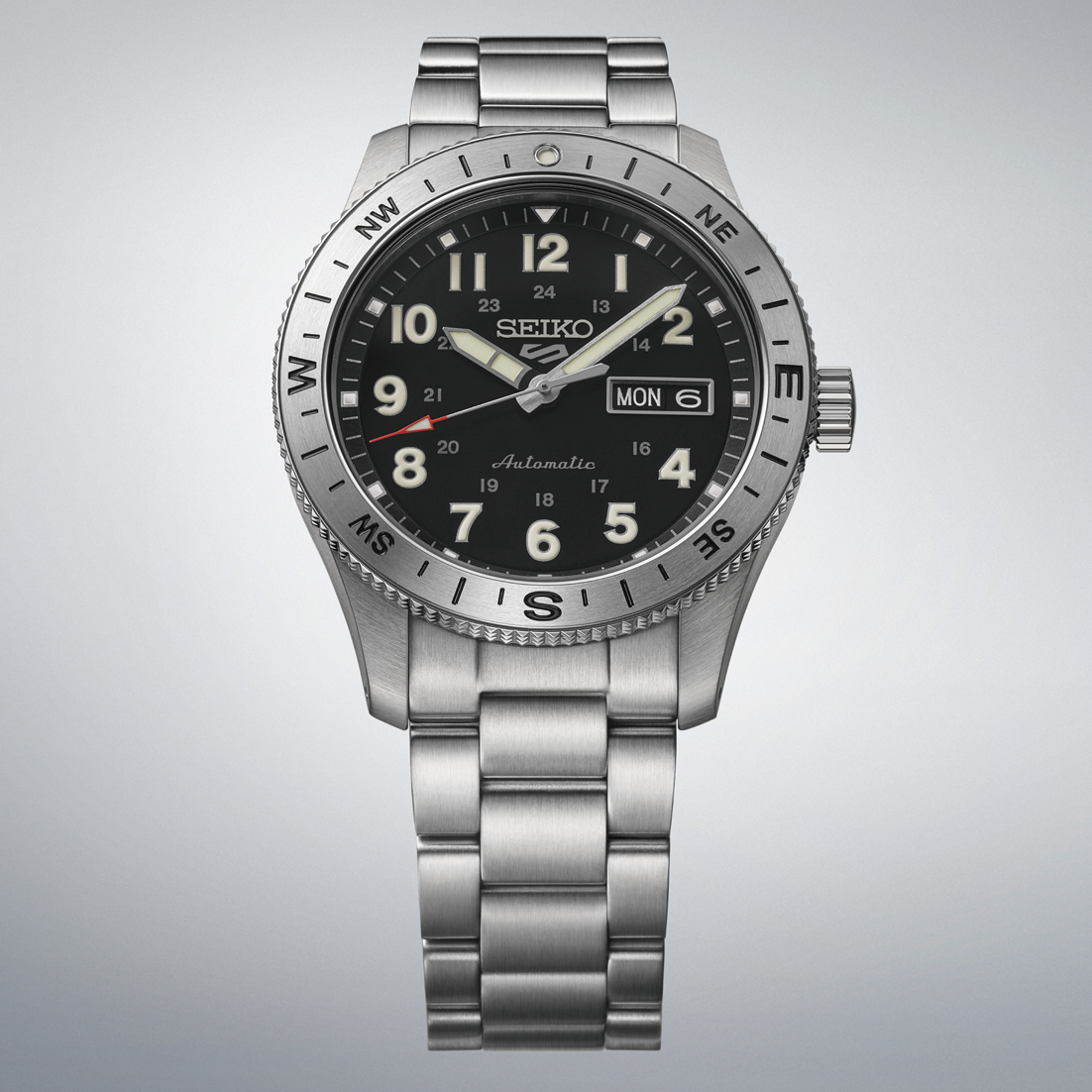Seiko 5 Sports Field Black Dial HDB006K1 - case detail