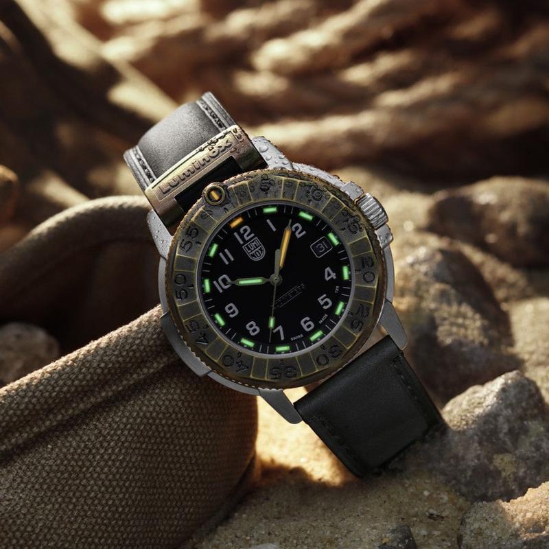 Luminox Men's Adventure Watch Black Leather - XL.1301
