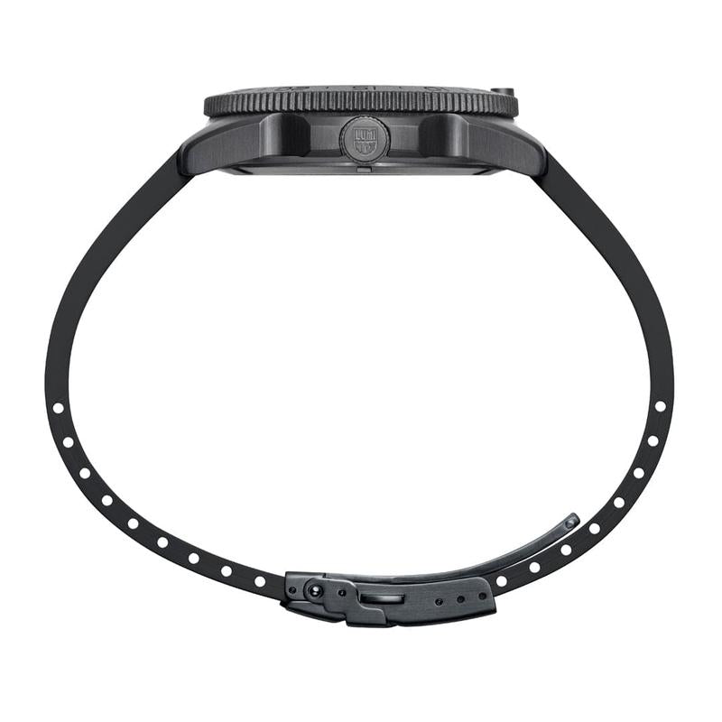 Luminox Pacific Diver Swiss Quartz Dive Watch