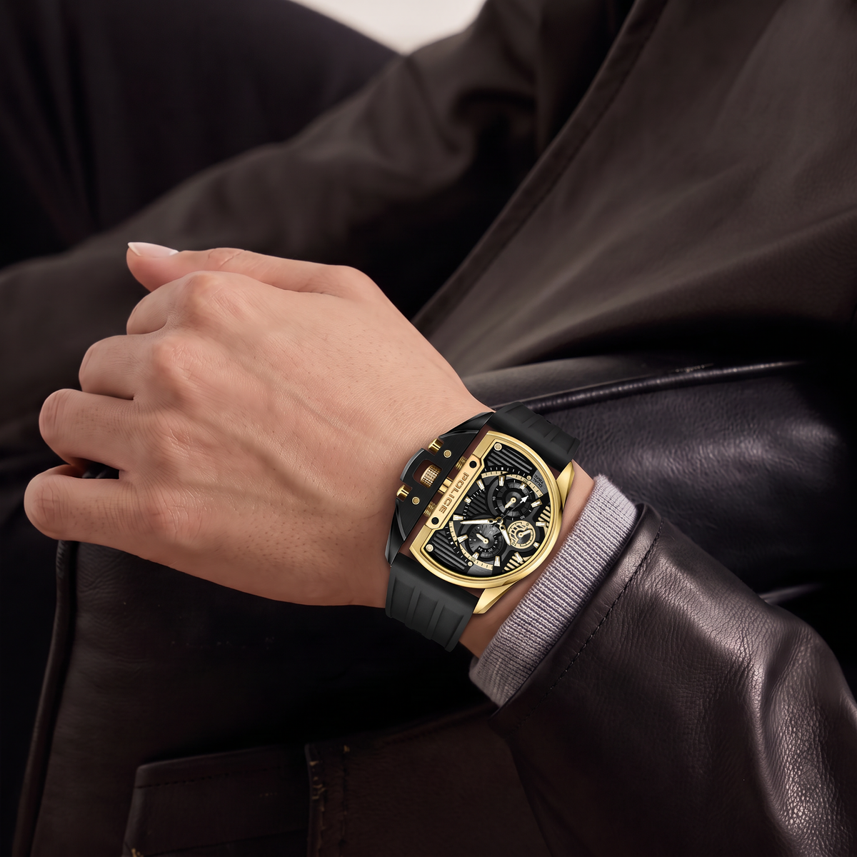 Police Daintree Black Dial Gold Men's Watch