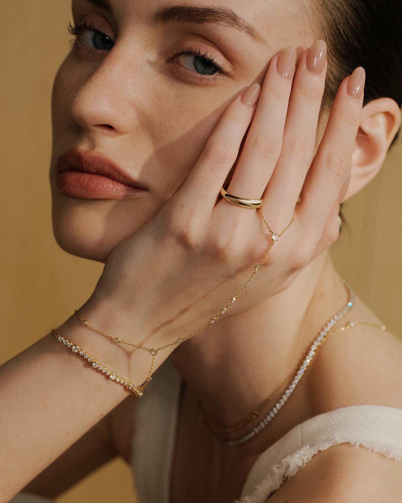 Ania Haie Wanderer Gold Bezel-Set Station Hand Chain B076-07G