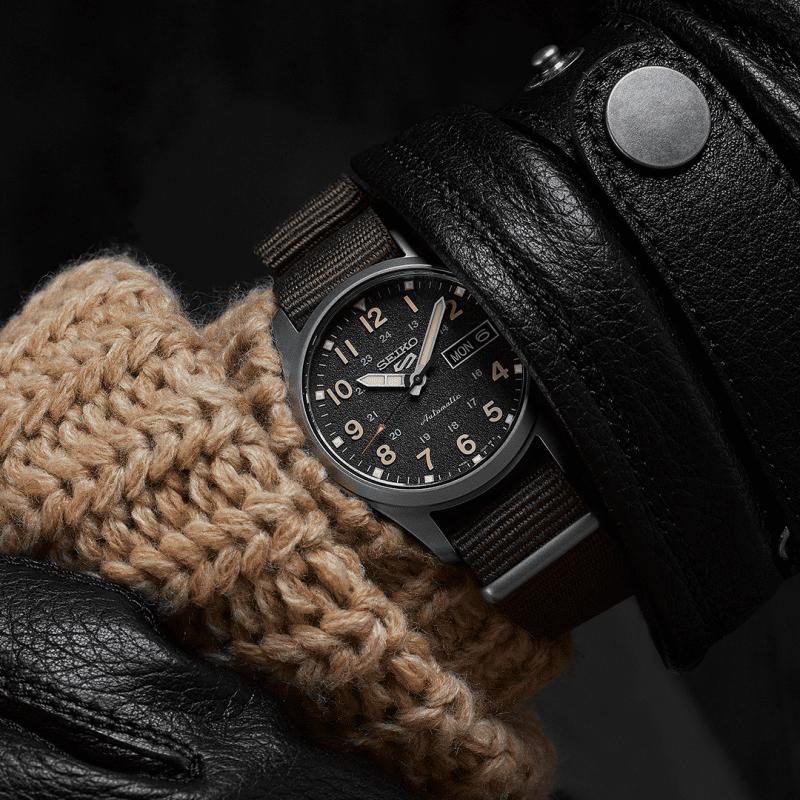 Seiko 5 Green zone Midfield Sports Style Watch - SRPJ85K1