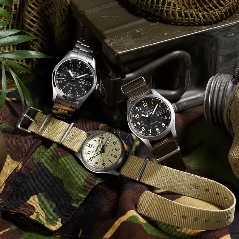 Seiko 5 In the Metal Midfield Sports Style Watch - SRPJ81K1