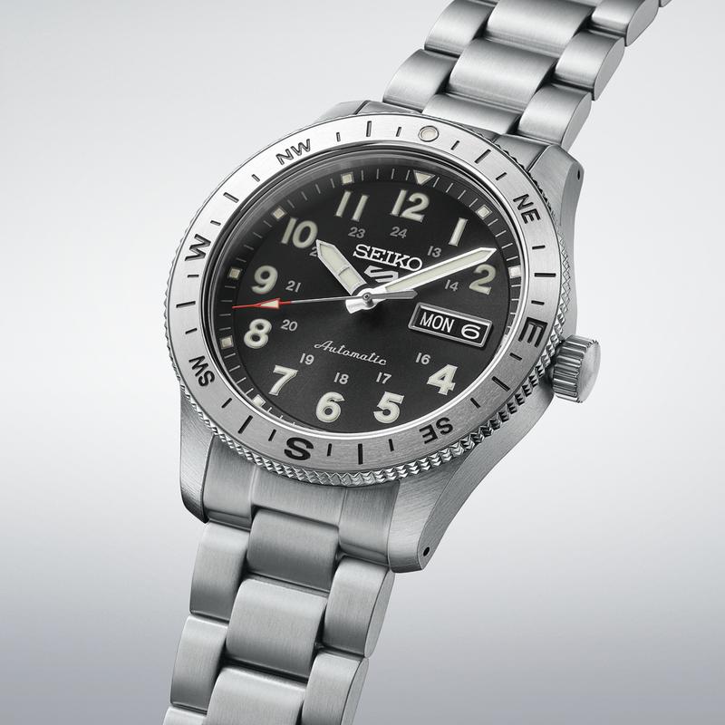 Seiko 5 Sports Field Black Dial HDB006K1 - side angle