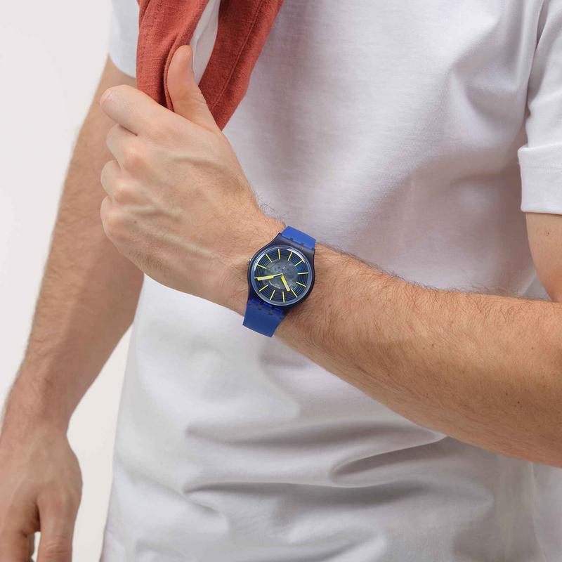 Swatch REVEALED IN THE DEPTHS Watch SO29I100