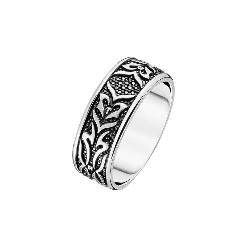 Thomas Sabo tiger-patterned signet ring in blackened 925 Sterling silver with intricate engraved detailing.